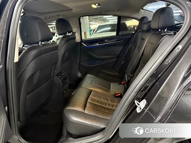 BMW 5 Series (G30) id 3789284 из Кореи 18