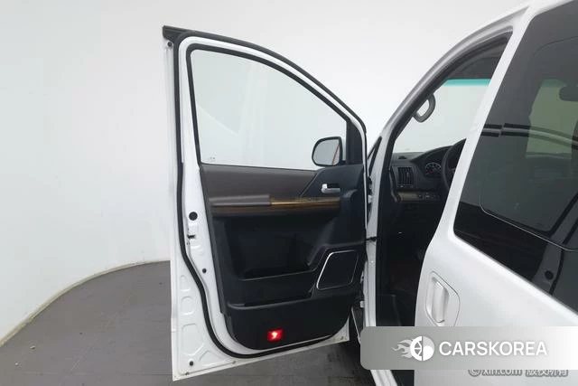Dongfeng popular Lingzhi PLUS id 4210617 из Китая 22