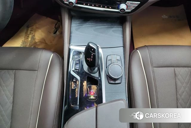 BMW 5 series PHEV id 3869940 из Китая 15