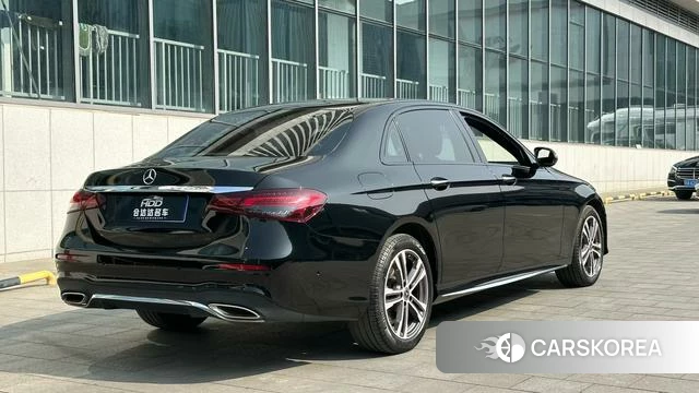 Mercedes-Benz E-class id 4264805 из Китая 8