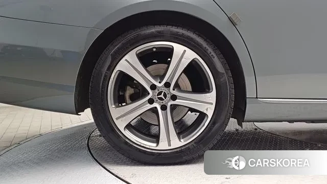 Mercedes-Benz E-Class W213 id 2991373 из Кореи 18