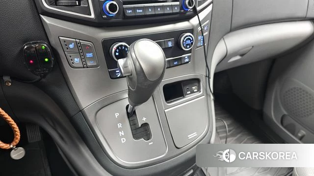 Hyundai The New Grand Starex id 4865043 из Кореи 28