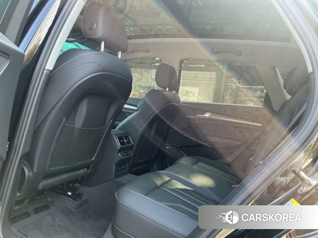 Audi Q5L id 4290590 из Китая 15