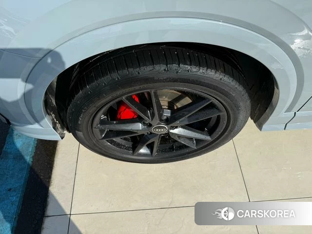 Audi Q2L id 4216392 из Китая 8
