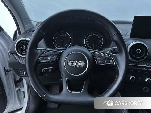 Audi Q2L id 4276473 из Китая 21