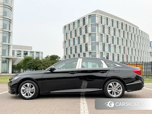 Honda Accord id 4273083 из Китая 27