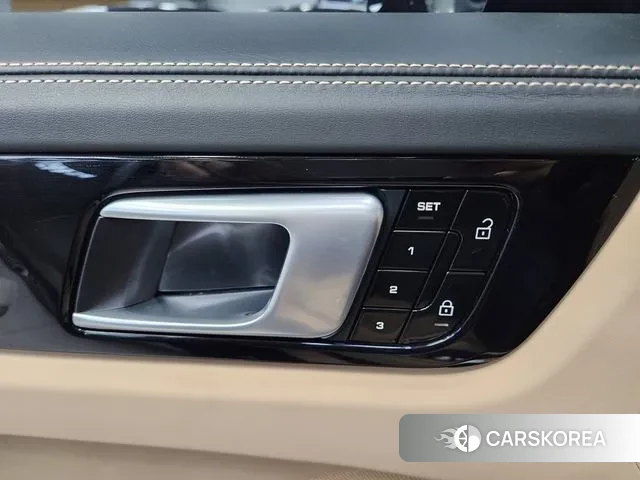 Porsche Cayenne (PO536) id 3733647 из Кореи 18