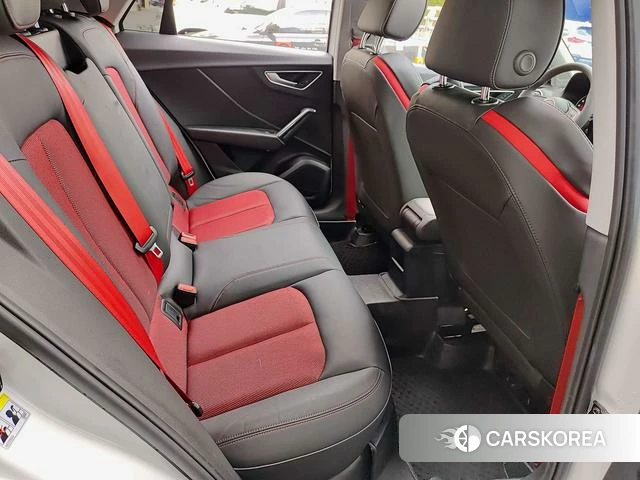 Audi Q2L id 4278448 из Китая 9