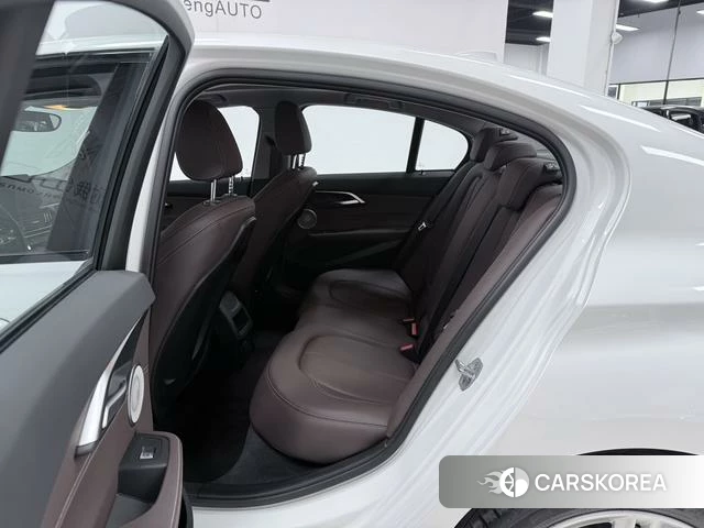 BMW 1 series id 4299825 из Китая 21
