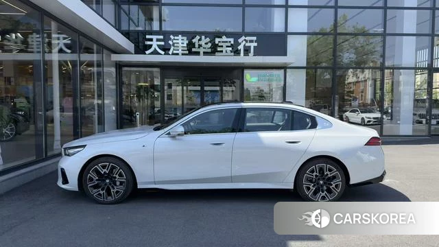 BMW 5 series id 4297650 из Китая 8