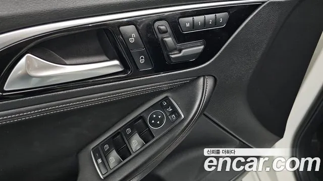 Infiniti Q30 id 2758999 из Кореи 18