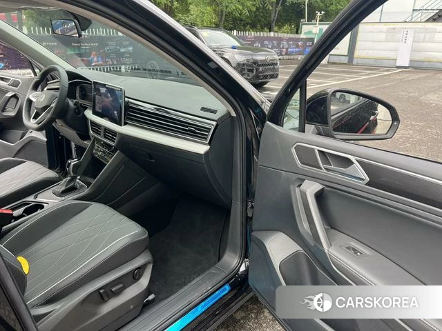 Volkswagen Tiguan L id 4258840 из Китая 20