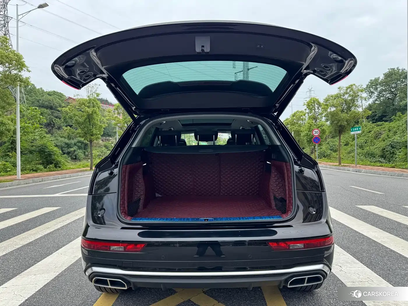 Audi Q5L id 4576371 из Китая 14