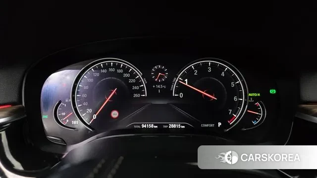 BMW 5 Series (G30) id 3396829 из Кореи 18