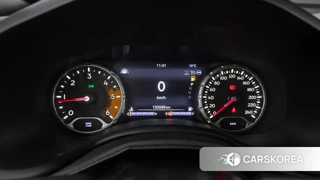 Jeep Renegade id 3509944 из Кореи 18