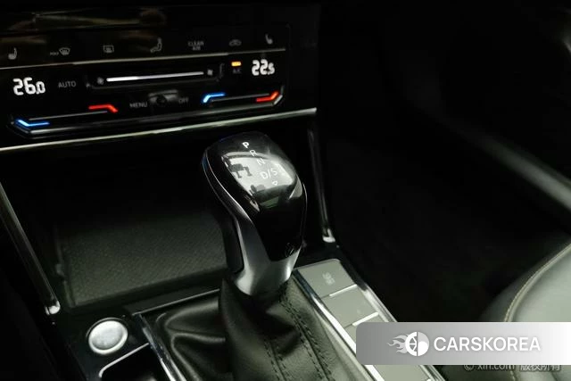 Volkswagen Passat id 4210330 из Китая 21