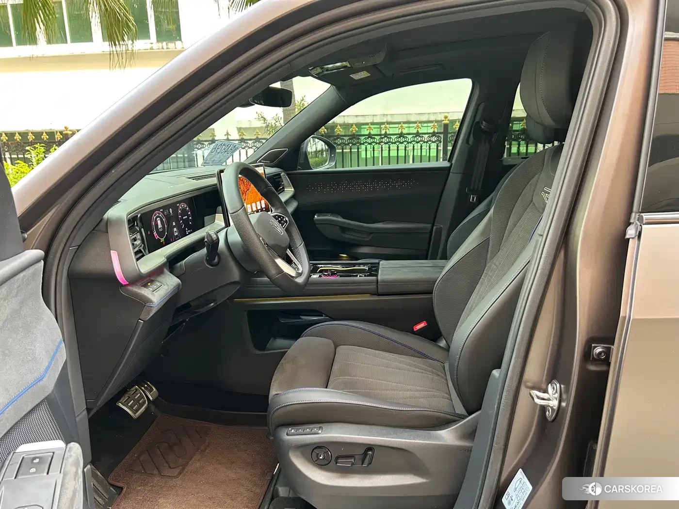 Volkswagen Touareg id 4601150 из Китая 20