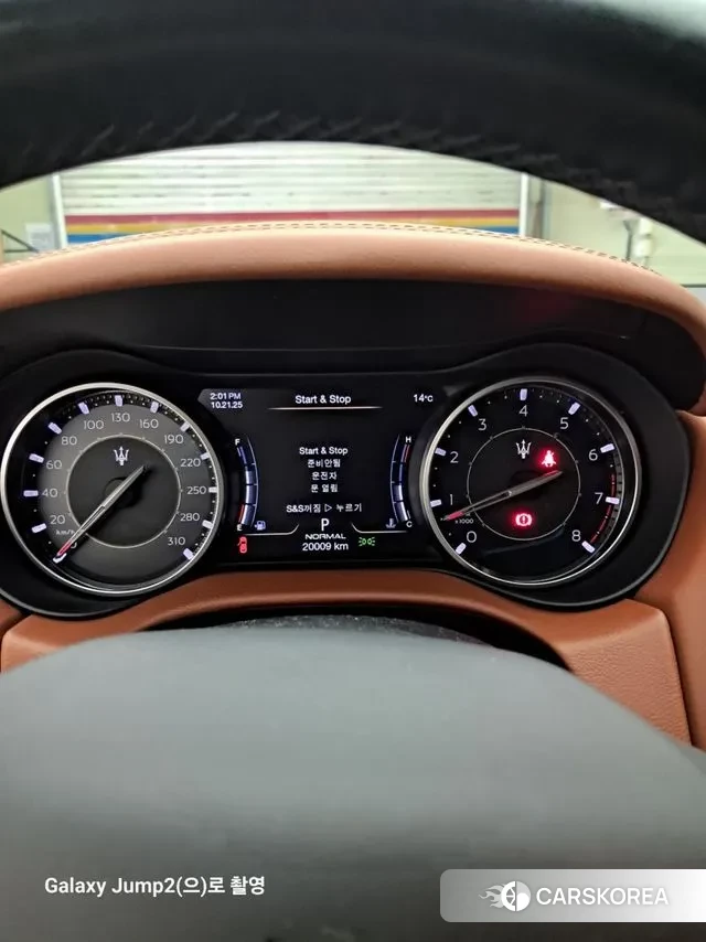 Maserati Ghibli id 3273817 из Кореи 15