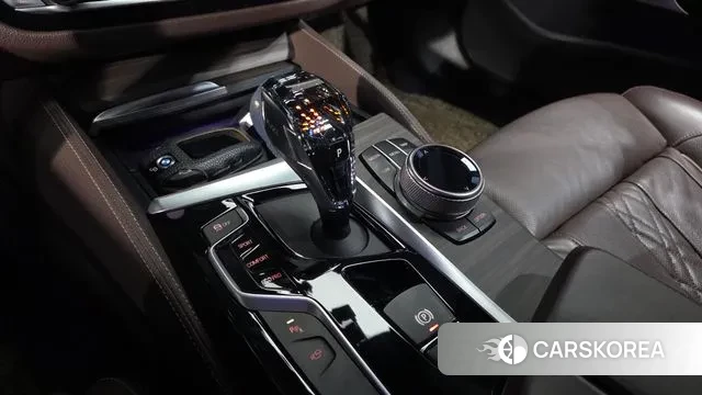 BMW 5 Series (G30) id 3646549 из Кореи 18