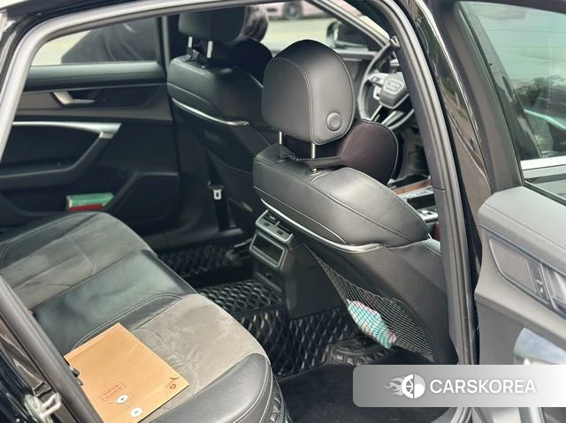 Audi A6L id 4301599 из Китая 12