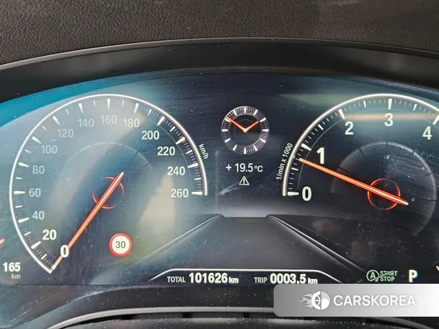 BMW 5 Series (G30) id 3284159 из Кореи 18