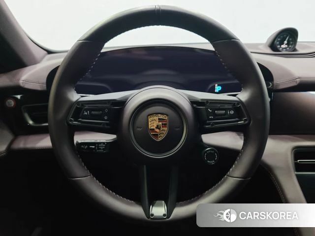 Porsche Taycan id 4201313 из Кореи 18