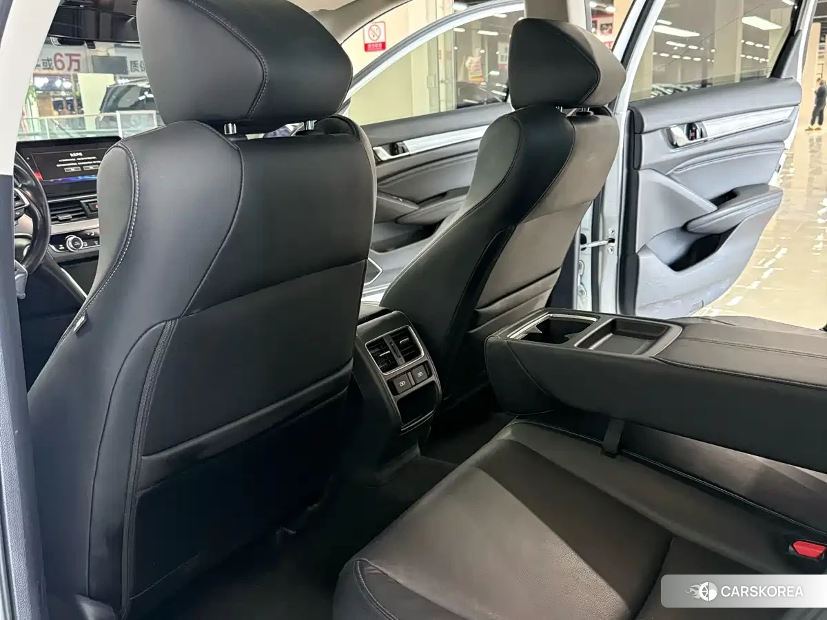 Honda Accord id 4653857 из Китая 21