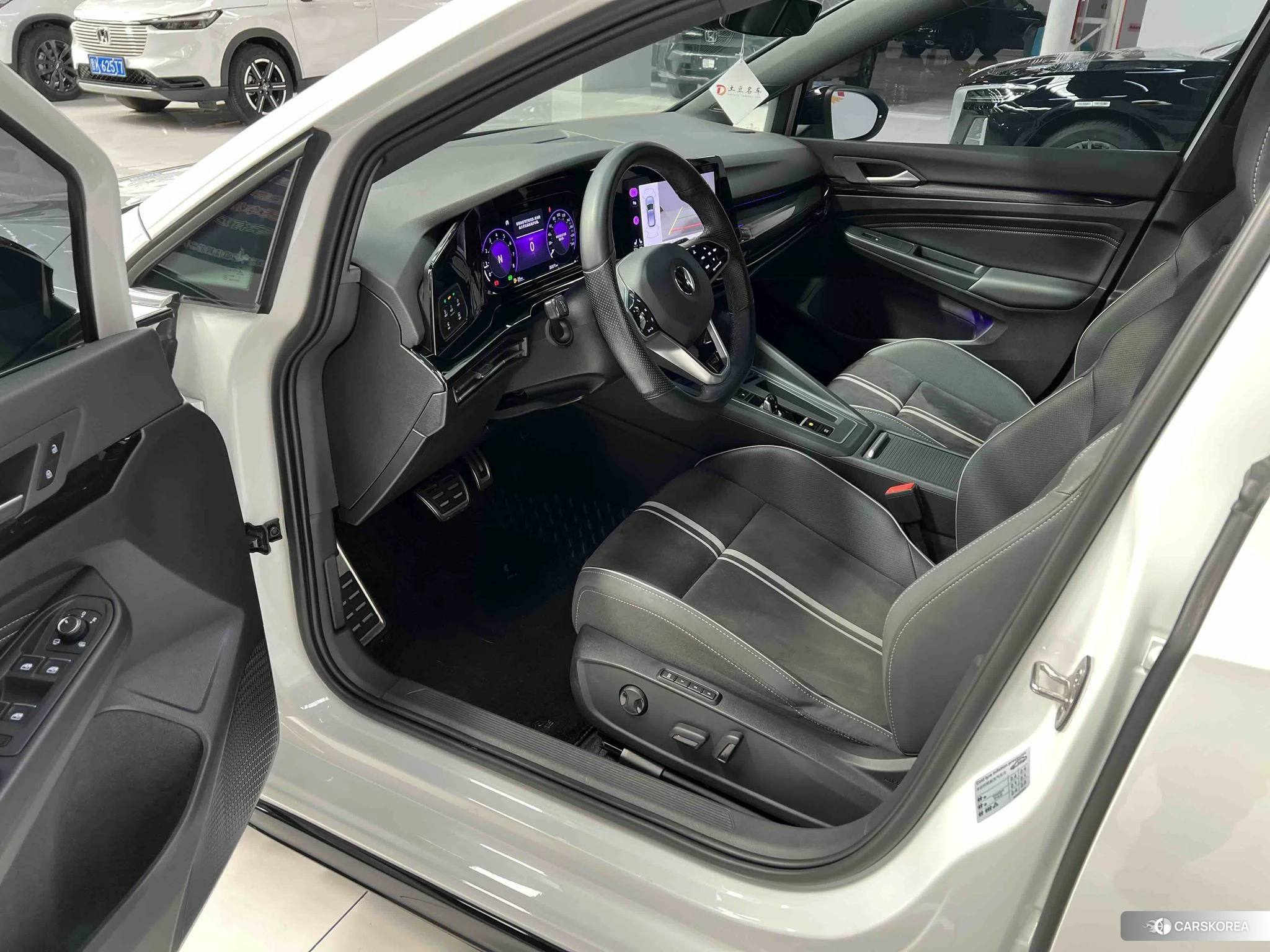 Volkswagen Golf id 4473638 из Китая 19