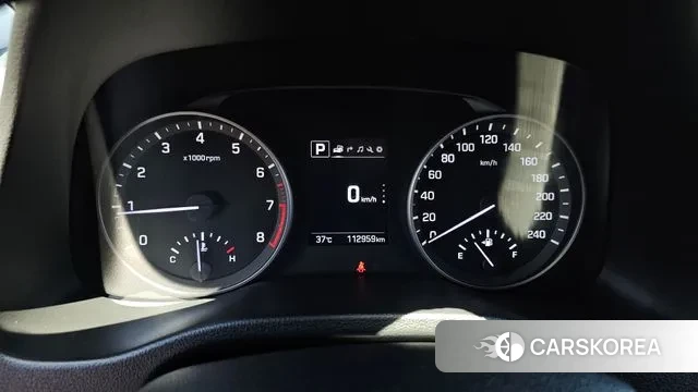 Hyundai Avante AD id 3039421 из Кореи 18