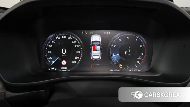 Volvo XC40 id 3484382 из Кореи 18