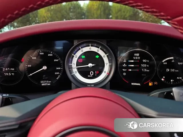 Porsche 911(992) id 3333040 из Кореи 18