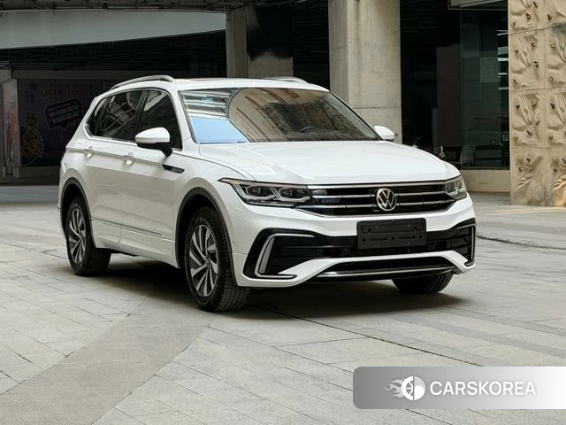 Volkswagen Tiguan L PHEV id 4259708 из Китая 13