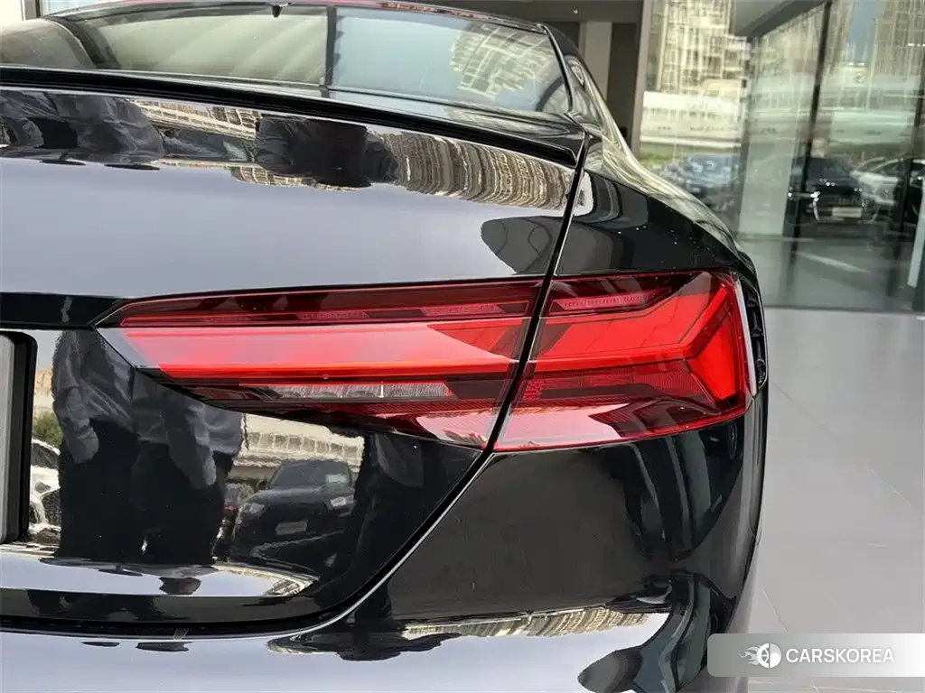 Audi RS 5 id 4644471 из Китая 15