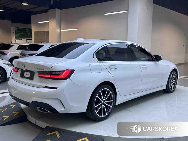 BMW 3 series id 4299523 из Китая 21