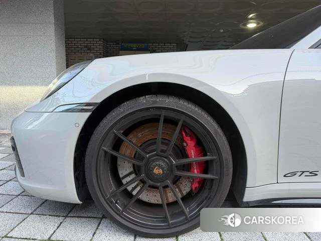 Porsche 911(992) id 4636565 из Кореи 11
