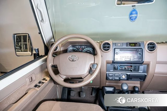 Toyota Land Cruiser 70 Series id 4261779 из Китая 16