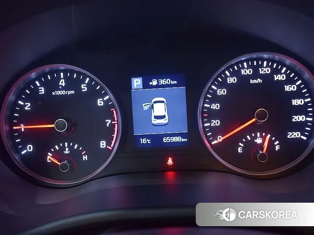 Kia Stonic id 3399263 из Кореи 18