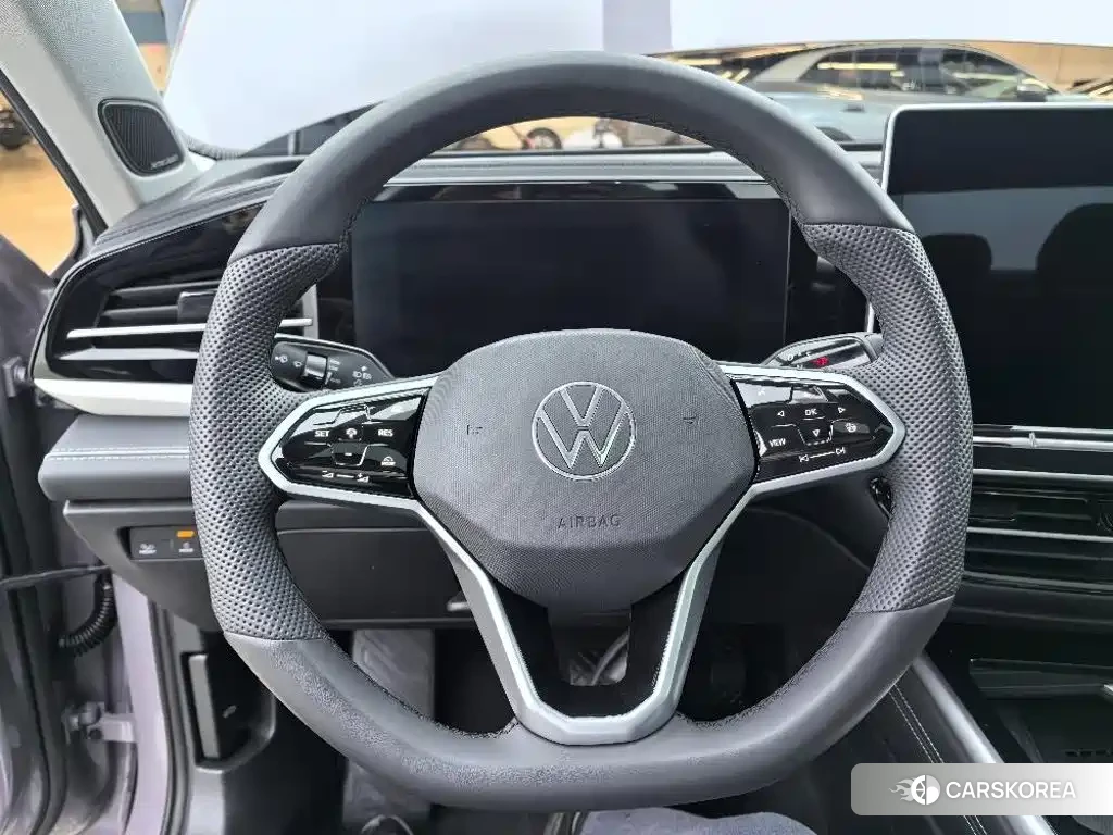 Volkswagen Passat id 4622334 из Китая 12