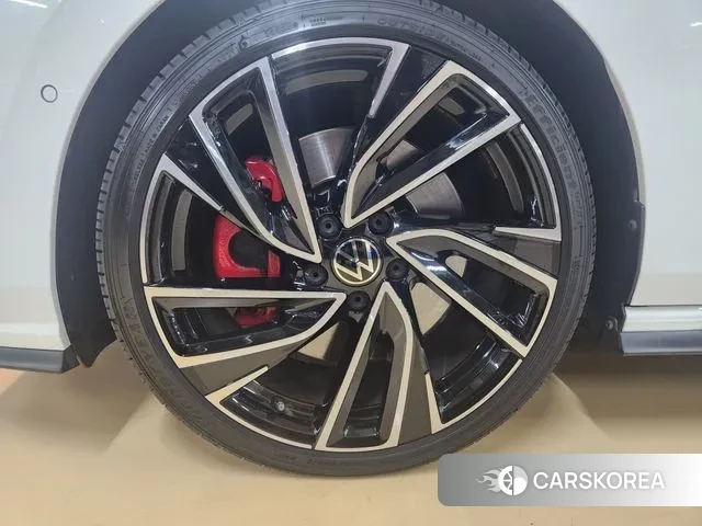 Volkswagen Golf 8th Generation id 3093314 из Кореи 18