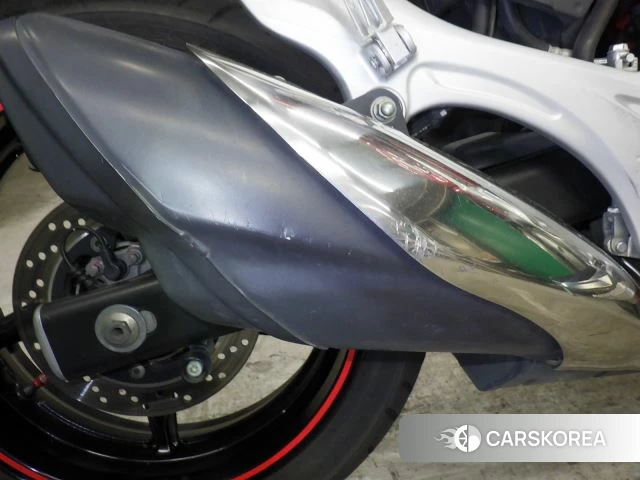 Suzuki GLADIUS 400 id 3947406 из Японии 32