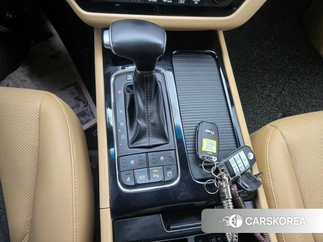 Kia All New Carnival id 3982231 из Кореи 18