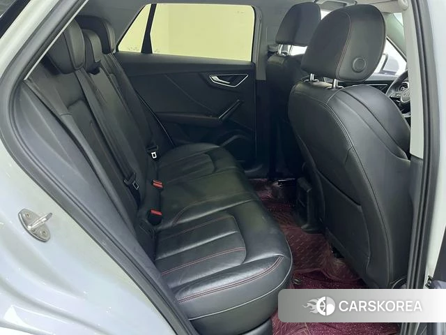 Audi Q2L id 4228498 из Китая 13