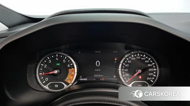 Jeep Renegade id 3953571 из Кореи 18