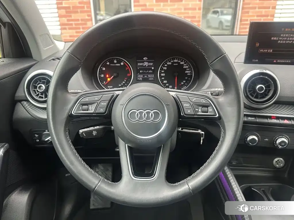 Audi Q2L id 4599723 из Китая 19