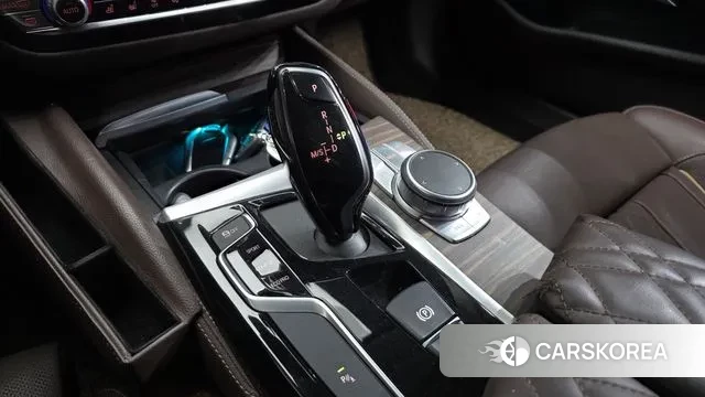 BMW 5 Series (G30) id 3499619 из Кореи 18