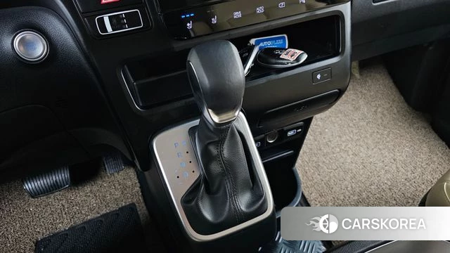 Hyundai Staria id 4280983 из Кореи 31