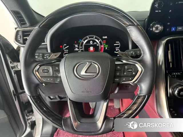 Lexus LX id 4301741 из Китая 18