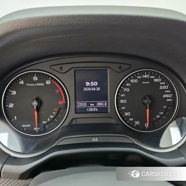 Audi Q2L id 4254047 из Китая 15