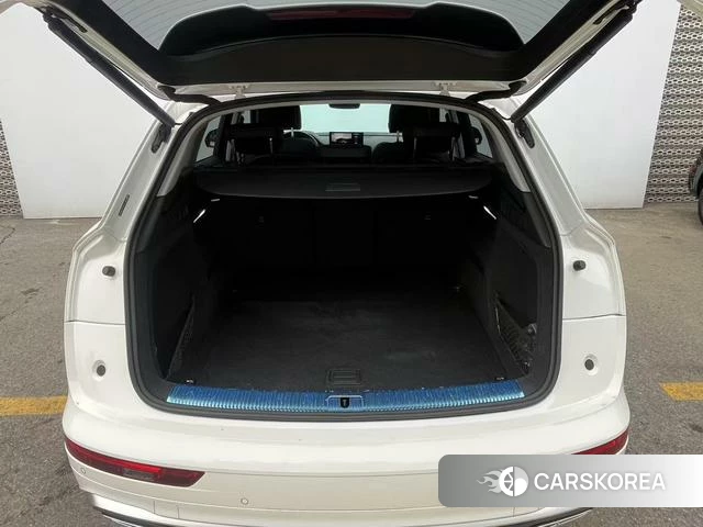 Audi Q5L id 4271465 из Китая 18