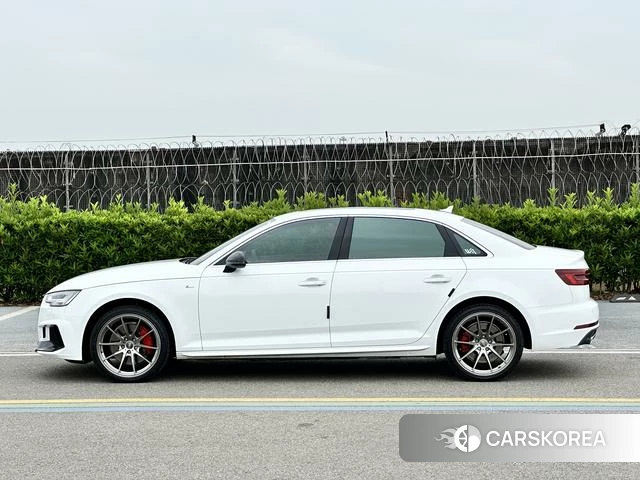 Audi A4L id 4236412 из Китая 19